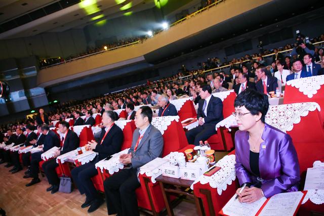 长辈60大寿送什么礼物 送男长辈60岁生日礼物