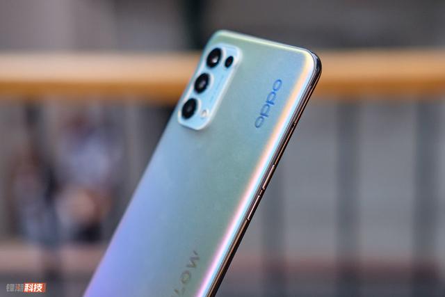 圣诞节给另一半送什么？试试好看又实用的 OPPO Reno5 系列 七夕送女朋友什么礼