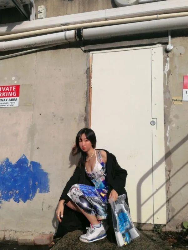 SNKR Girls送鞋丨肤白貌美很抗晒！球鞋女生们在夏天顶着太阳也要秀出自己的火