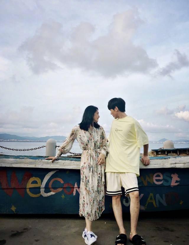 姚晨又有熒幕新搭檔！和白宇拍攝親密合影，網友：看不出年齡差距 娛樂八卦吃瓜 第3张