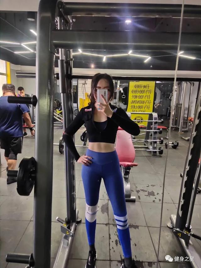 健身的女生有多美？這位95後小姐姐的身材，也太辣了 街拍正妹 第2张