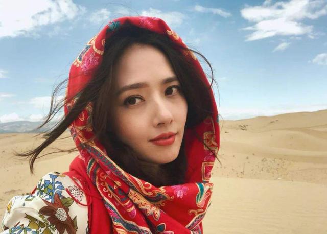 與馮紹峰王思聰傳戀情，郭碧婷為何能成為港圈太子妃？她可不簡單 娛樂八卦吃瓜 第5张