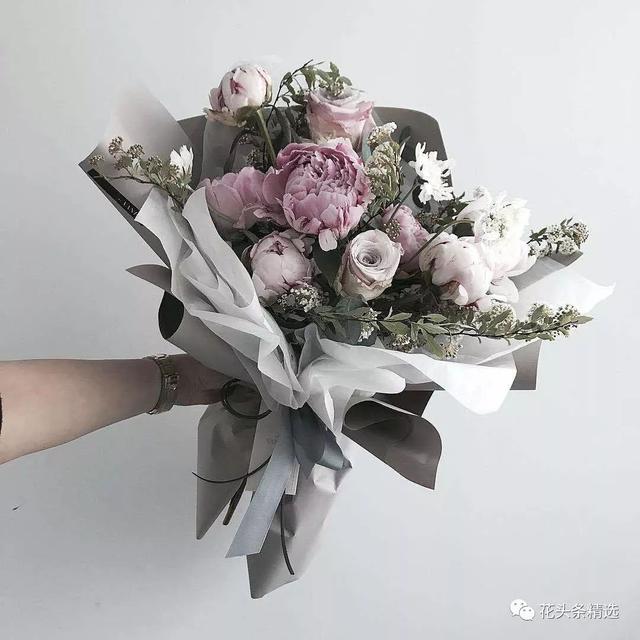 情人节该送男友什么情人节的花礼送这些，一定不会错！