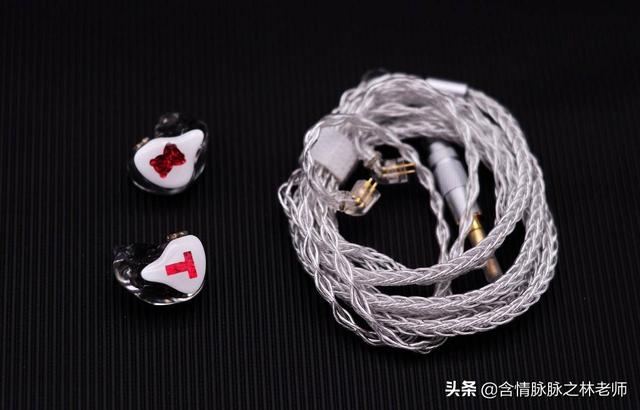 七夕送什么情人节送女友的好礼物，锦瑟香也TxBEAR 3 HIFI耳机