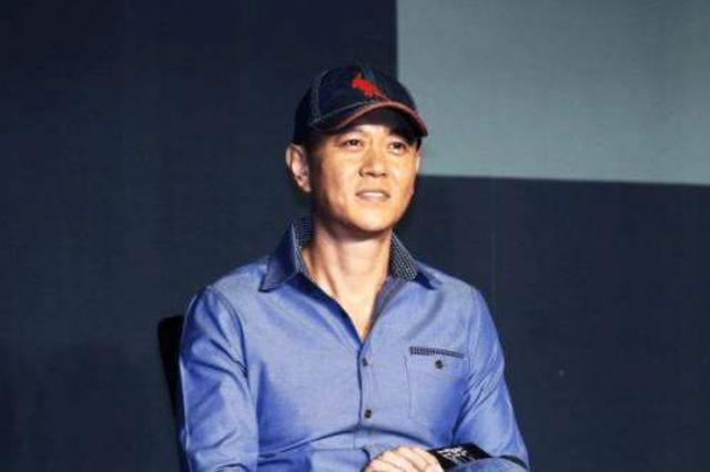 身價50億富豪把演戲當愛好，專愛跑龍套，張嘉譯：片酬不夠油費 娛樂八卦吃瓜 第3张