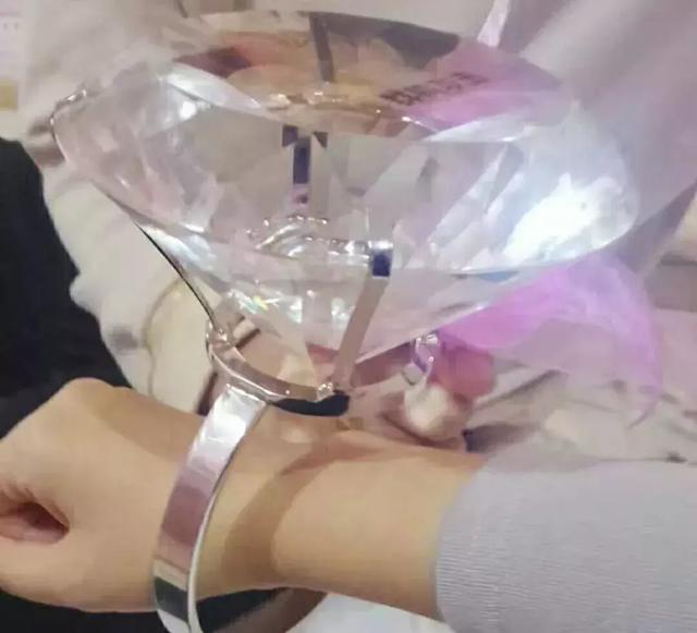 情人节送老公什么七夕分手礼物清单来了！这些你送过吗？