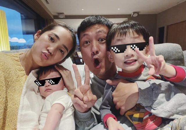 余文樂520表白老婆，曾經的「花花公子」變專一，一心陪伴家人 娛樂八卦吃瓜 第5张