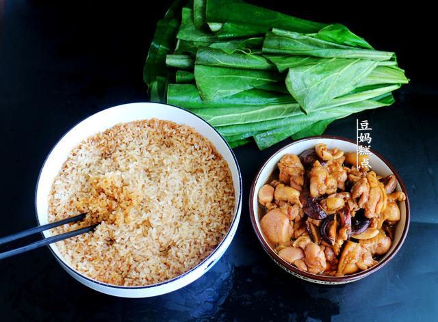 三伏天外出，遇到這葉子摘2片，一包一蒸，香到流口水 熱愛美食 第14张
