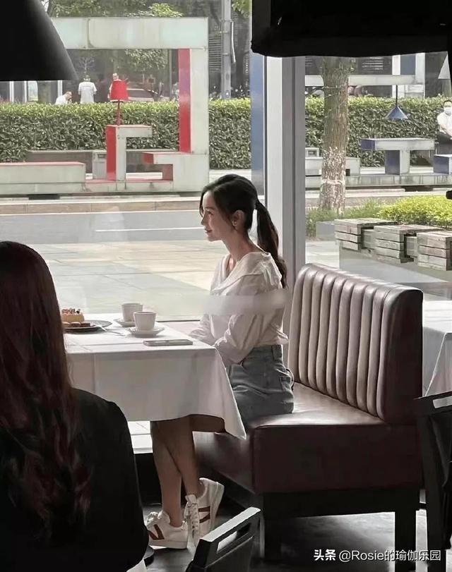 Baby性感S曲線氣場全開，一首歌的時間，燃脂塑曲線解鎖同款身材 健身減肥達人 第6张