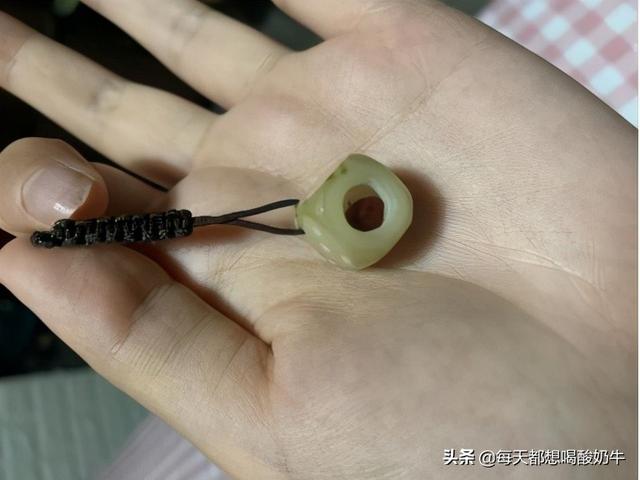 送女生什么礼物可以让她开心很久？ 送什么礼物给女朋友
