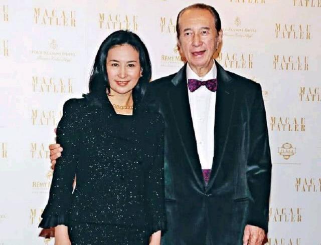 賭王之女何超瓊身份顯赫依舊無法逃脫家族魔咒，攜10億嫁許晉亨 娛樂八卦吃瓜 第15张