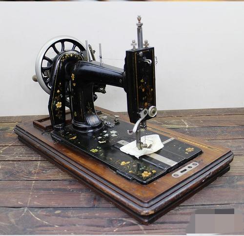 旧缝纫机多少钱一台哪里回收（高价收缝纫机是真的吗）