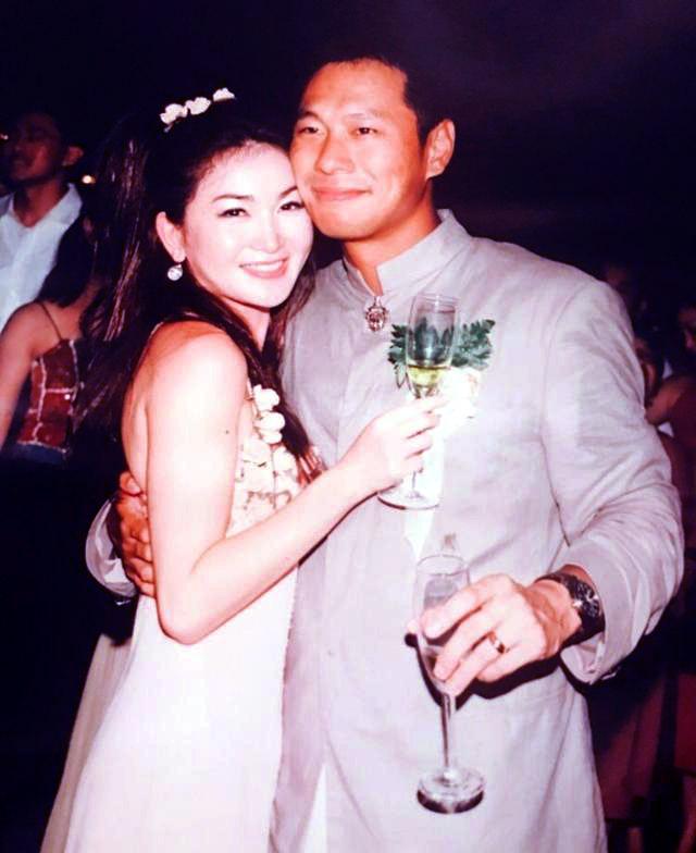溫碧霞：嫁名門之後無生育，與丈夫收養南京孤兒做兒子 娛樂八卦吃瓜 第9张