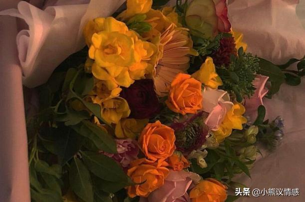 喜欢黑色的女人的内心,女人喜欢红色代表什么