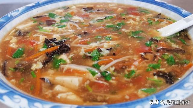 酸辣湯，記住不要先放胡椒粉，技巧告訴你，降溫喝2碗暖心又暖胃 熱愛美食 第1张