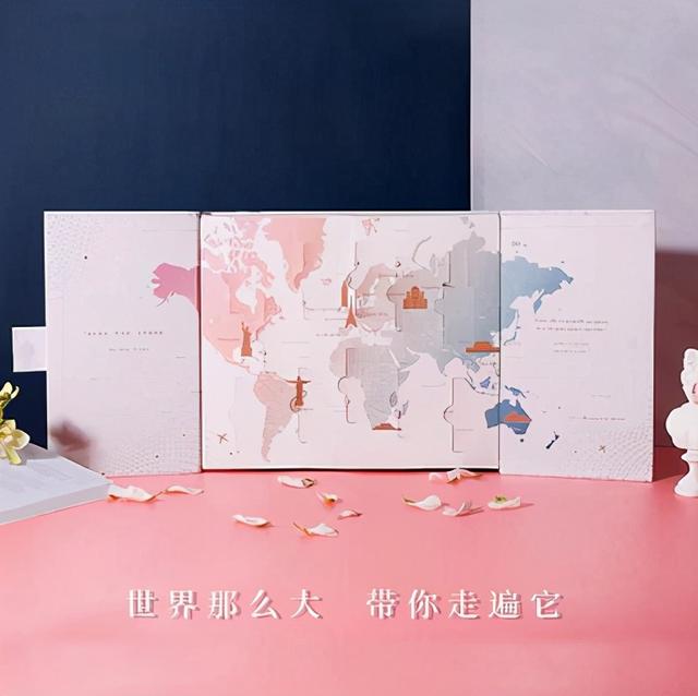 初次送女朋友礼物送啥 第一次送女朋友什么礼物好