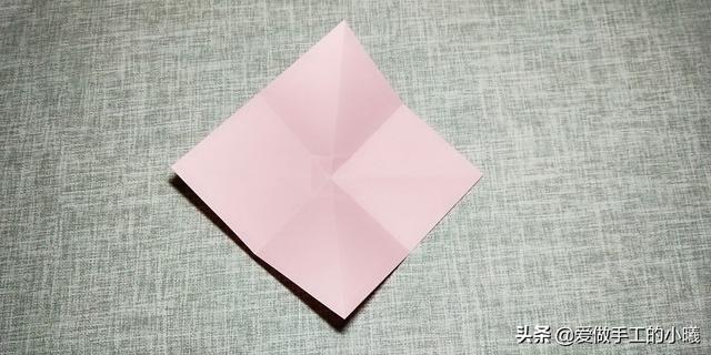 正方形礼盒蝴蝶结打法 礼盒上怎么打蝴蝶结