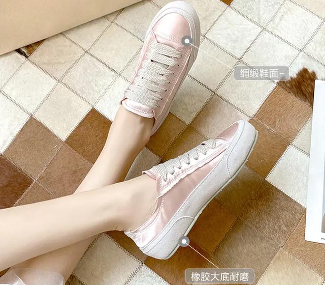 鞋界“白富美”！丝绸小白鞋，低调优雅，还显瘦显高 情人节送给女朋友什么