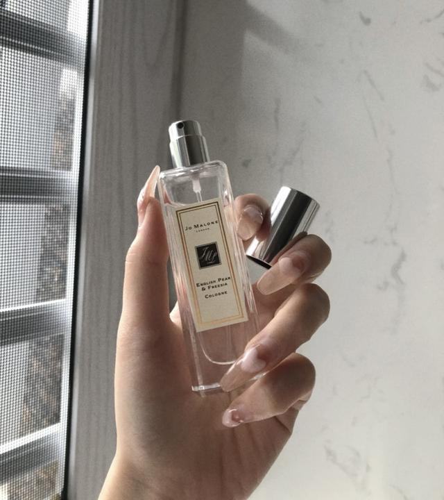 情人节女人更想收到这几样礼物，时尚有品味，一看就知道花了心思 送女朋友