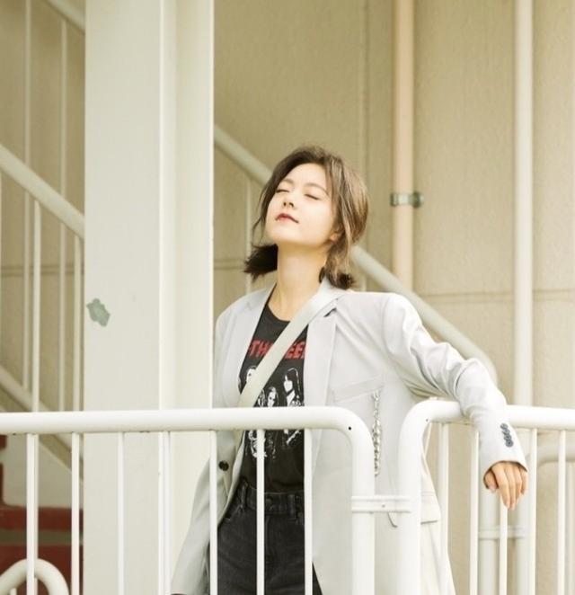18歲新晉小花趙今麥曬近照，校園風格演繹乖巧路線，真實不違和 娛樂八卦吃瓜 第6张