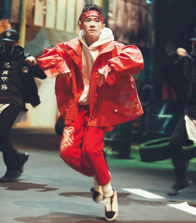 從偶像到演員，21歲的易烊千璽「轉型史」，遠比想像中精彩 娛樂八卦吃瓜 第23张