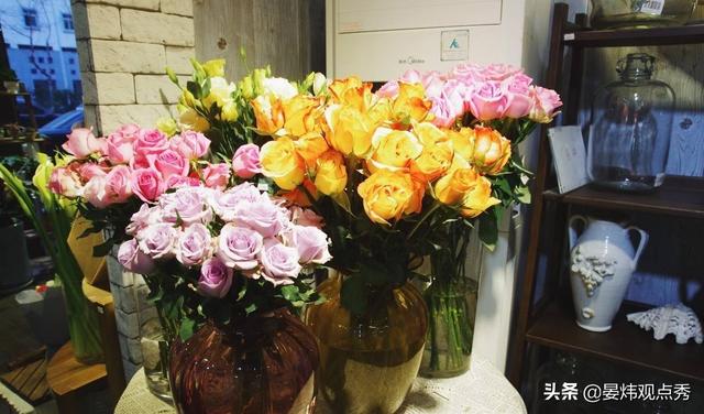 情人节送礼物为什么情人节要送玫瑰花？鲜花产业的秘密了解一下？