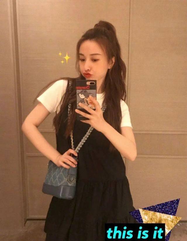吳昕穿搭不像37歲！各種甜酷少女風穿搭信手拈來，適合小個子女生 娛樂八卦吃瓜 第7张