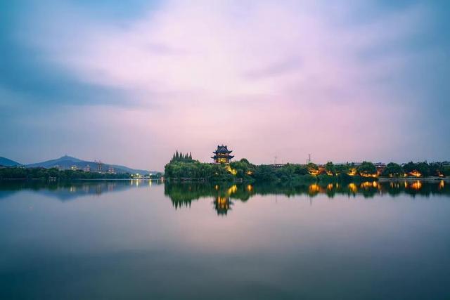 适合发出去玩的短句简单（适合去旅游发的文案）