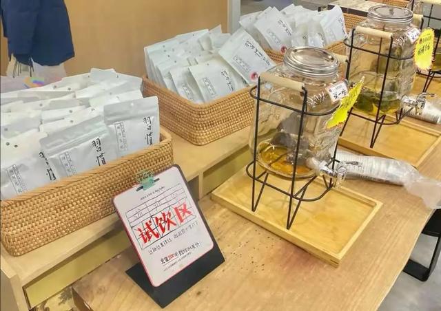 茶颜悦色事件（茶颜只有“霸蛮”，没有悦色）