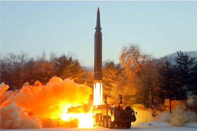 韩军：朝鲜再向朝鲜半岛东部海域发射不明飞行器 全球新闻风头榜 第2张