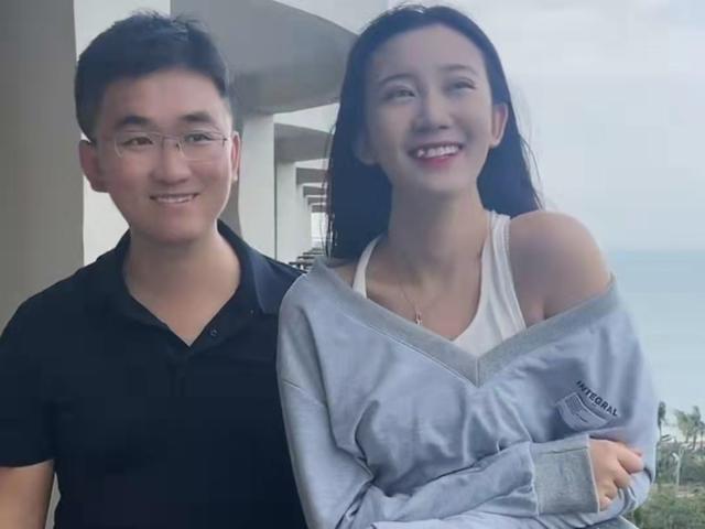 笑神姜涛与徒弟小羽毛变女友怎么看,能走