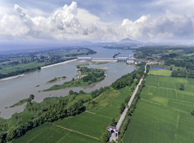 地跨宜春市奉新县,靖安县和南昌市安义县,属于修河支流潦河流域