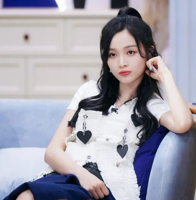 Wu Xuanyi was talked about by netizens and bought the entire series ...