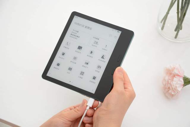 超薄金属机身、开放系统，墨案MIX7：新时代读书新选择