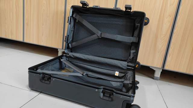 私人订制——Level 8 Power差旅箱