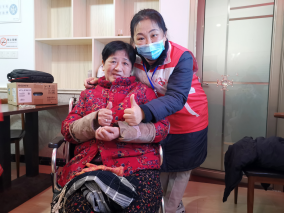 颜值爆表，技能开挂 | 以节日的名义给患者最暖的守护