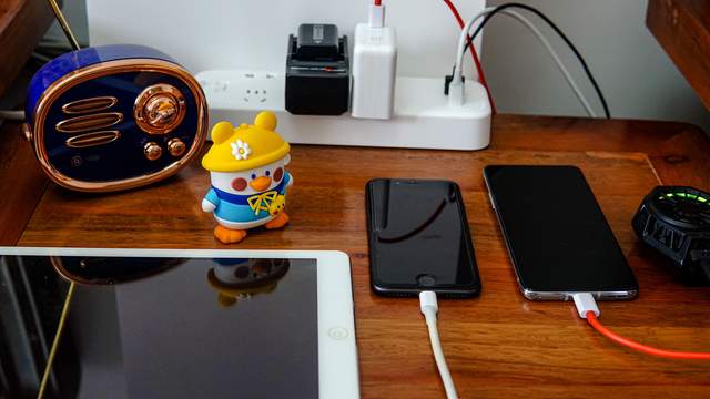 国民好物，65W六孔插线板完美解决“用电难”