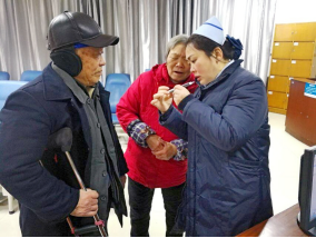 颜值爆表，技能开挂 | 以节日的名义给患者最暖的守护