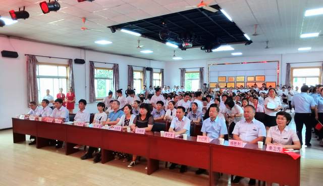 渭南市妇幼保健院庆祝中国共产党成立100周年红歌汇演侧记