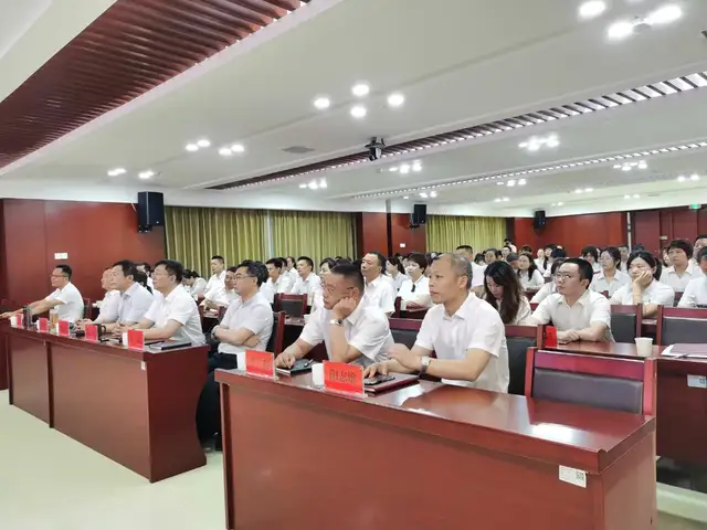 湘潭城发集团组织集中收看庆祝中国共产党成立100周年大会直播