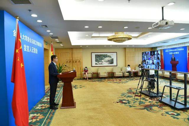 晚报|国防部回应美军官涉华言论 郭美美案细节披露