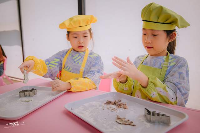 魔都遛娃宝藏地，上海宋城亲子游详细攻略，来一场侏罗纪穿越