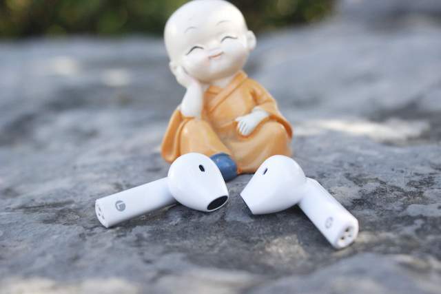 媲美AirPods的明星同款：LolliPods Mini蓝牙耳机无死角测评