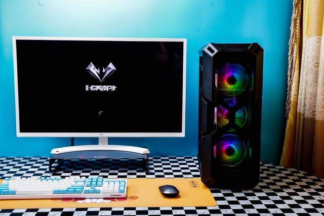 铭瑄Z590电竞之心，性能稳定，性价比高