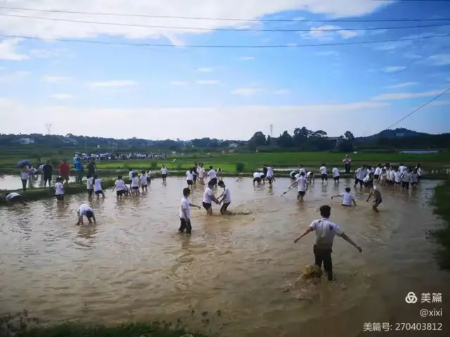 追寻红色印记·共筑梦之青春 ——2021年湘潭市第二中学韶山研学纪实
