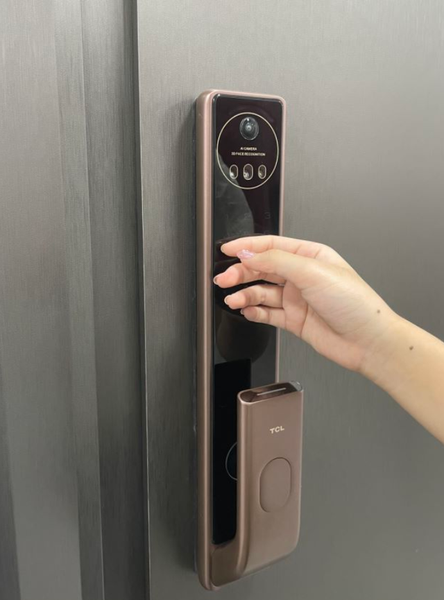 家门口的守护神 深度体验TCL智能锁X7S