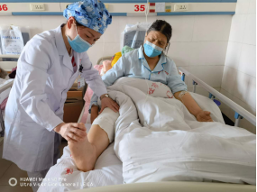 颜值爆表，技能开挂 | 以节日的名义给患者最暖的守护