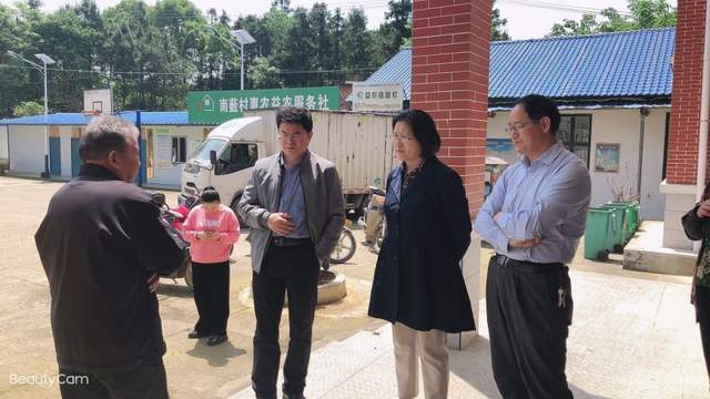 我为群众办实事｜湘机中学走访慰问贫困户 助力乡村振兴