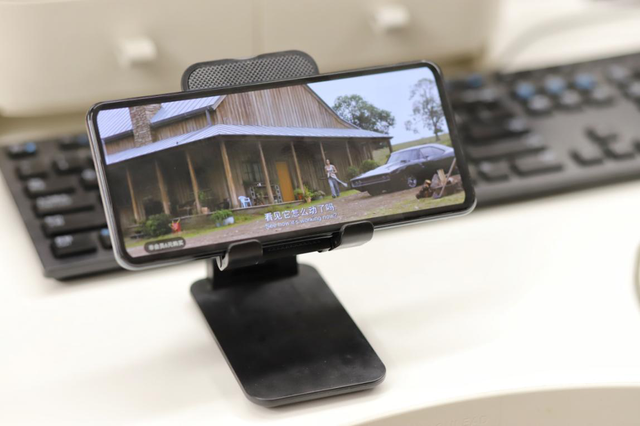 真全面屏带来更沉浸的交互——中兴Axon 30 5G深度体验