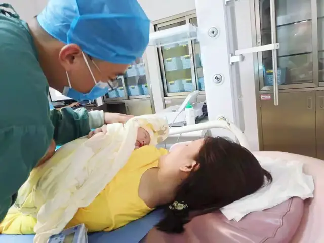 湘潭县妇幼保健院产房故事：享受在“家”分娩的幸福